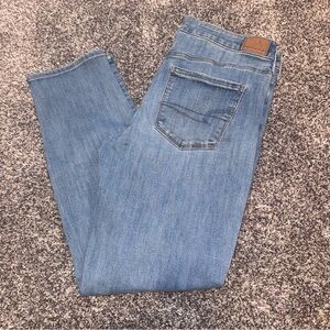 American Eagle Classic Light Wash Blue Denim Jeans